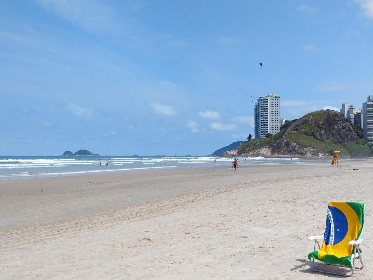 Apartamento Enseada Lado Fan 1 Dorm Tv Netflix Wi-fi Ar Ate 5 Pessoas